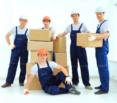 Local removals service for homes near Charingcross