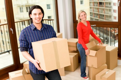 Removal van access planning near busy central London streets